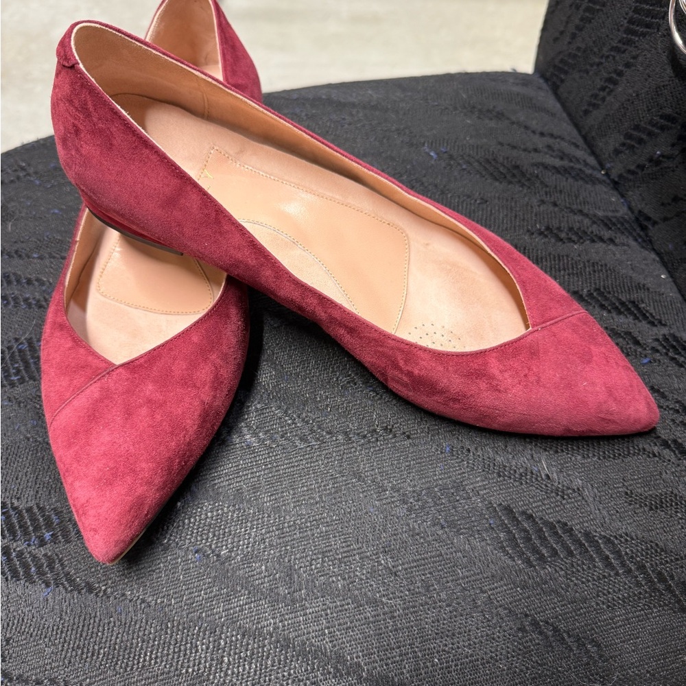Ally Elegant Red Suede Women's Flats size 11